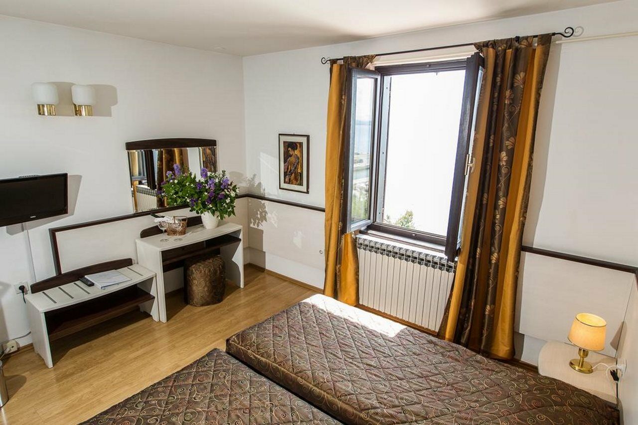 Hotel Kastel Crikvenica Εξωτερικό φωτογραφία